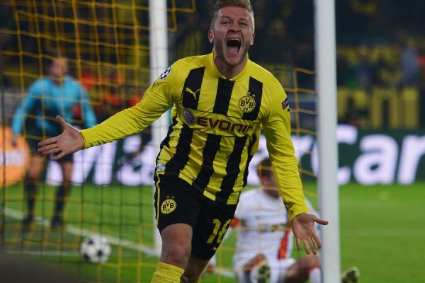  拜仁慕尼黑报价八千万求购英超铁卫  