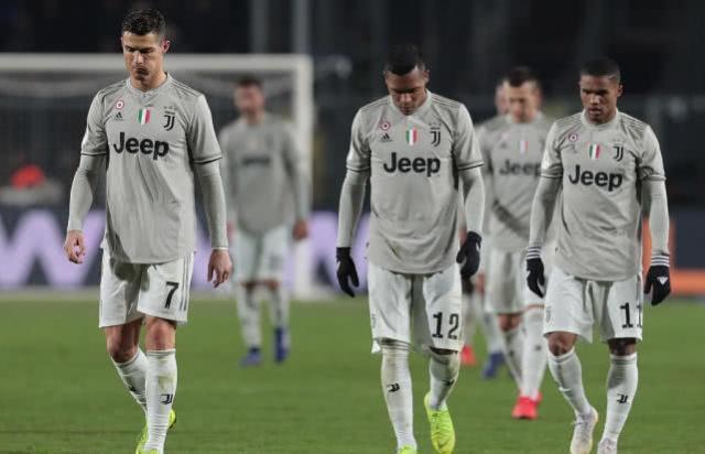  尤文图斯末轮生死战，C罗替补席待命